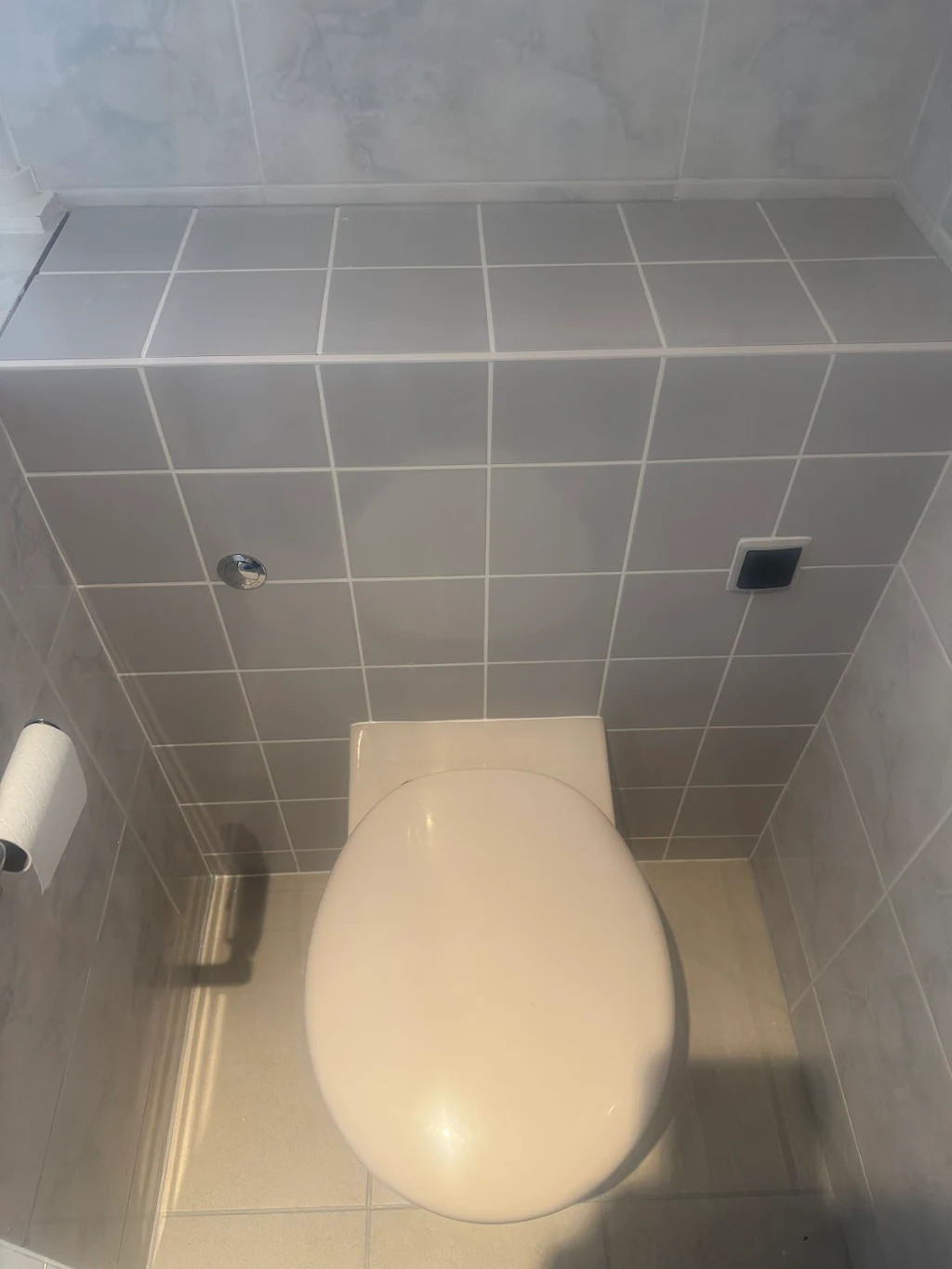 Bathroom tiling