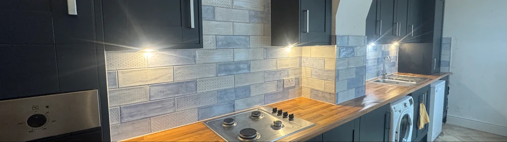 Splashback tiling